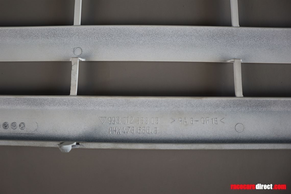 porsche-993-turbo-rear-wing-grille-new