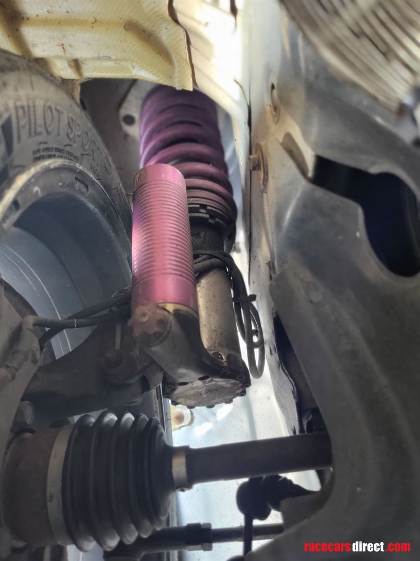 mitsubishi-lancer-evo-9