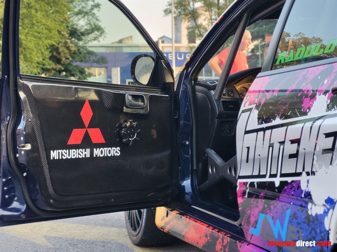 mitsubishi-lancer-evo-9