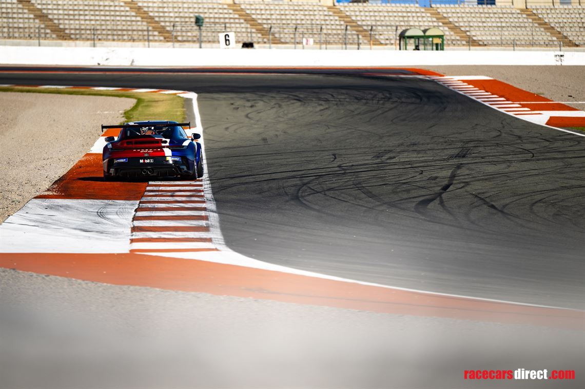 porsche-992-cup-my2021