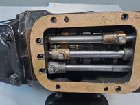 ford-2000e-bullitt-gearbox