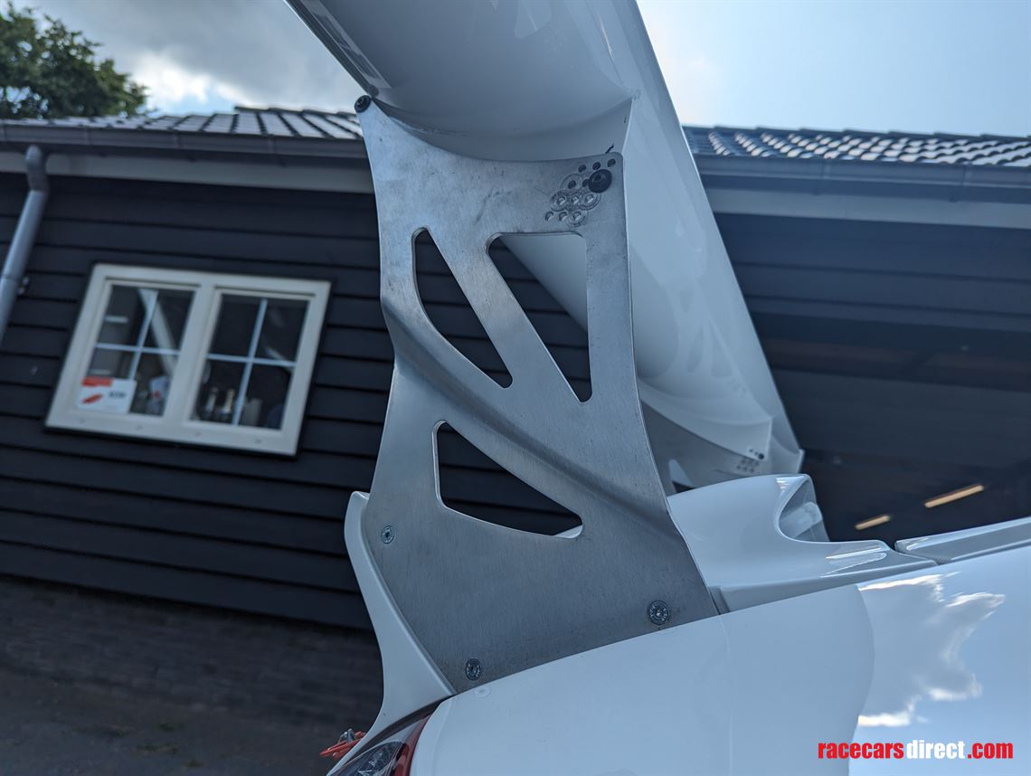 porsche-9972-gt3-cup-2010