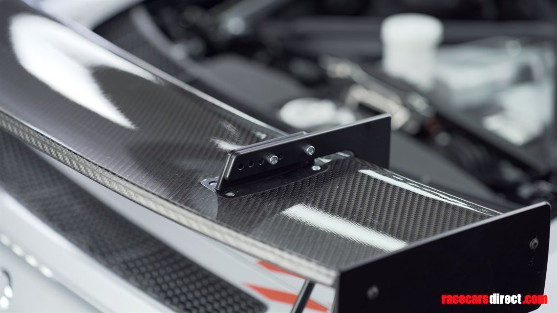 audi-r8-lms-gt4-52-v10-evo-spec