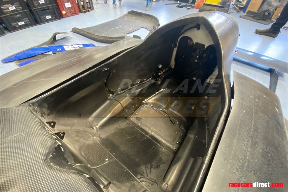 lola-t9150-f3000-chassis-bodywork-new