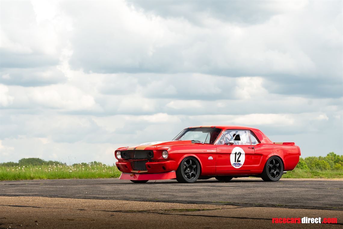 1965-ford-mustang-racecar
