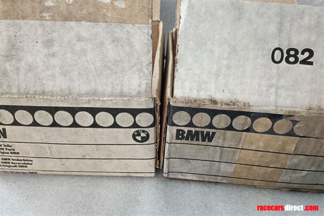 bmw-2002-tii-brake-caliper-02-e10-oem-new-old