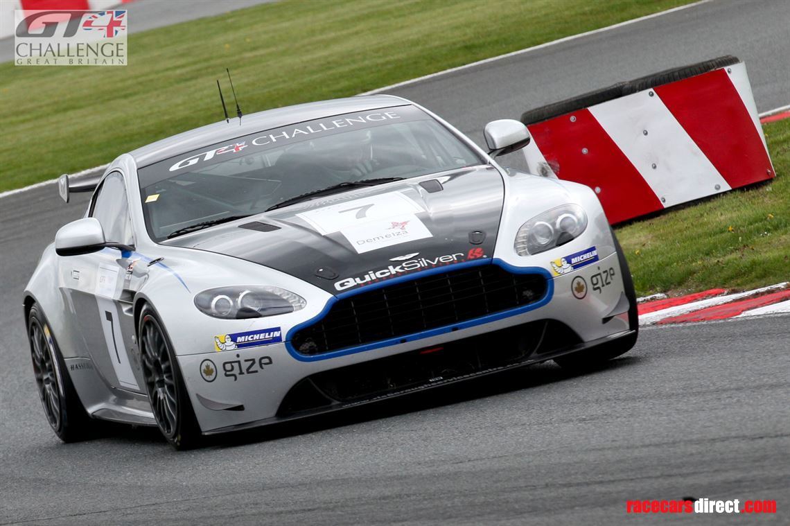 aston-martin-v8-vantage-gt4