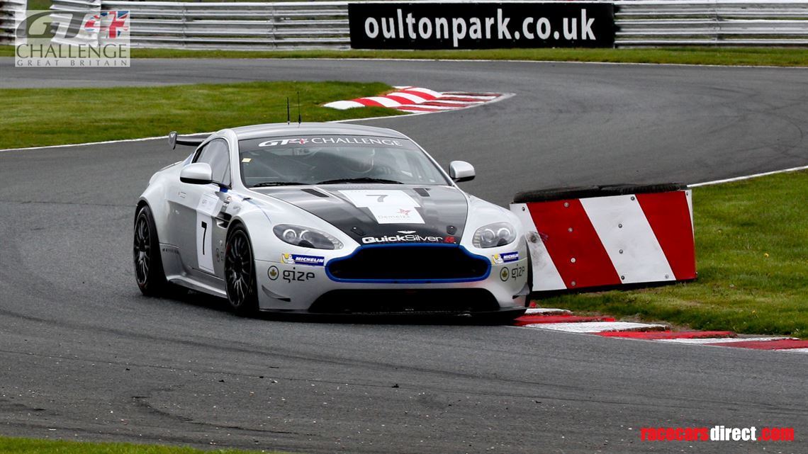 aston-martin-v8-vantage-gt4