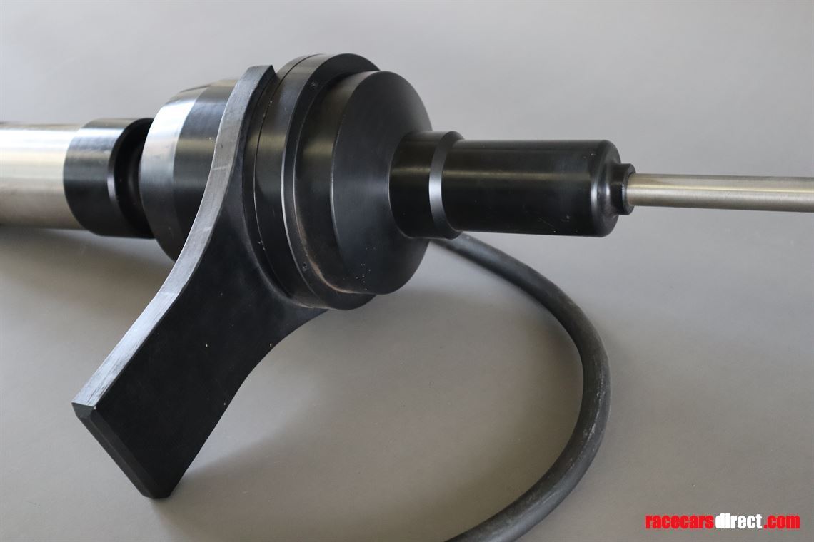 mclaren-mercedes-formula-1-pit-stop-starter-m