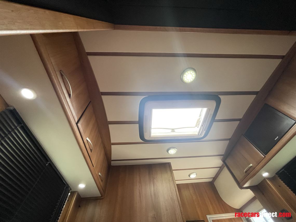 iveco-75t-eurocargo-luxury-race-transport-mot