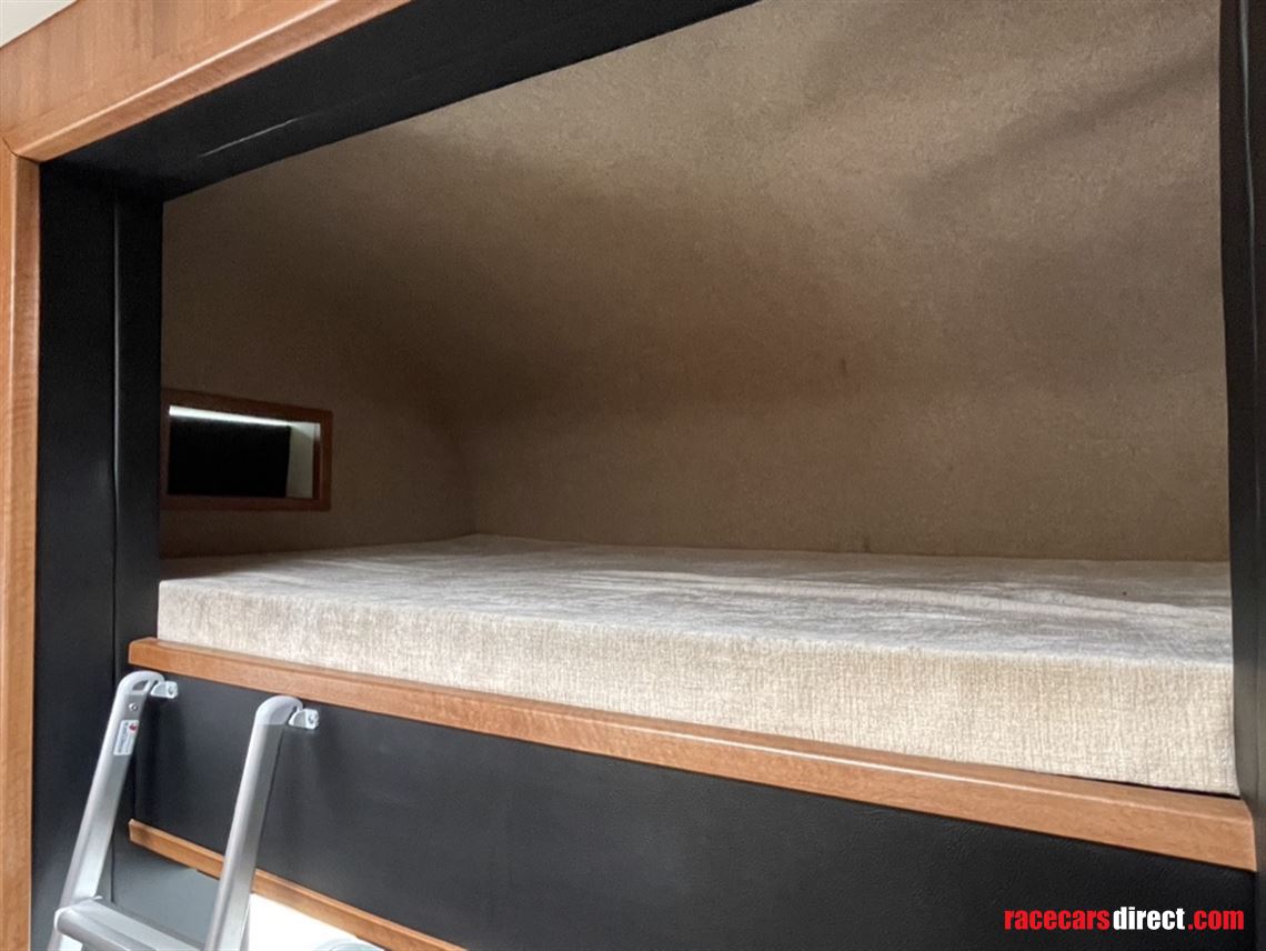 iveco-75t-eurocargo-luxury-race-transport-mot