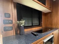 iveco-75t-eurocargo-luxury-race-transport-mot