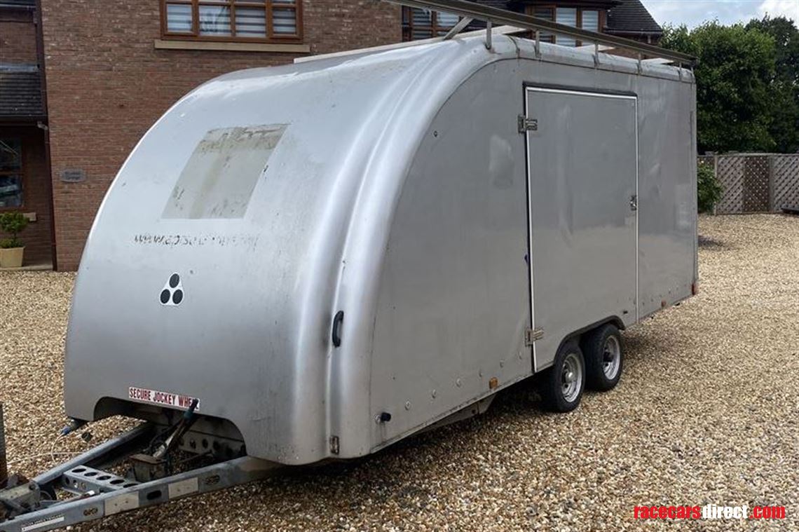 brian-james-car-transporter