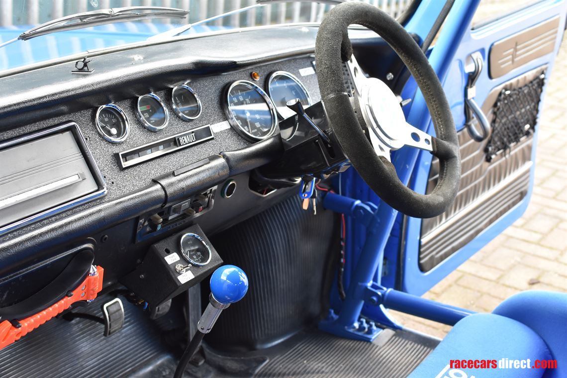 renault-8-hill-climb-car