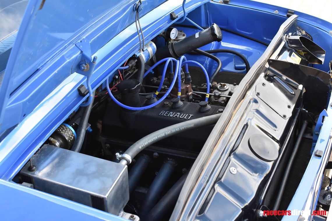 renault-8-hill-climb-car