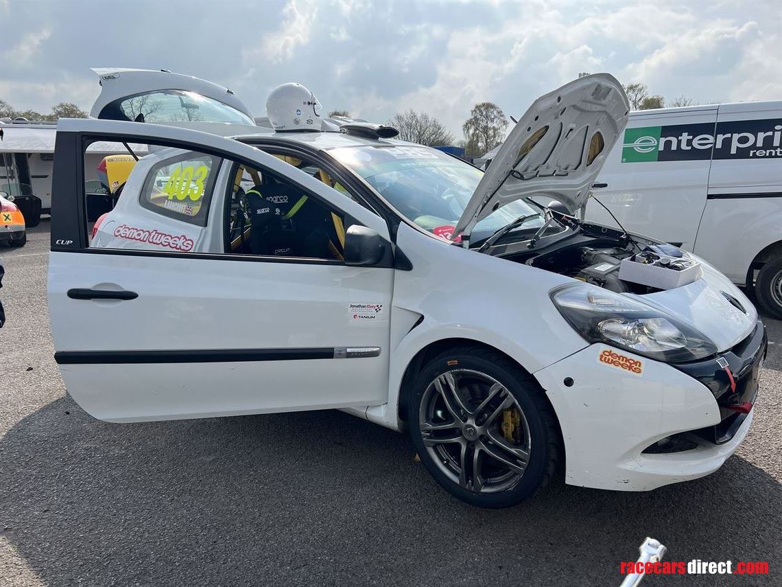 clio-200---ready-to-racetrack---can-be-driven