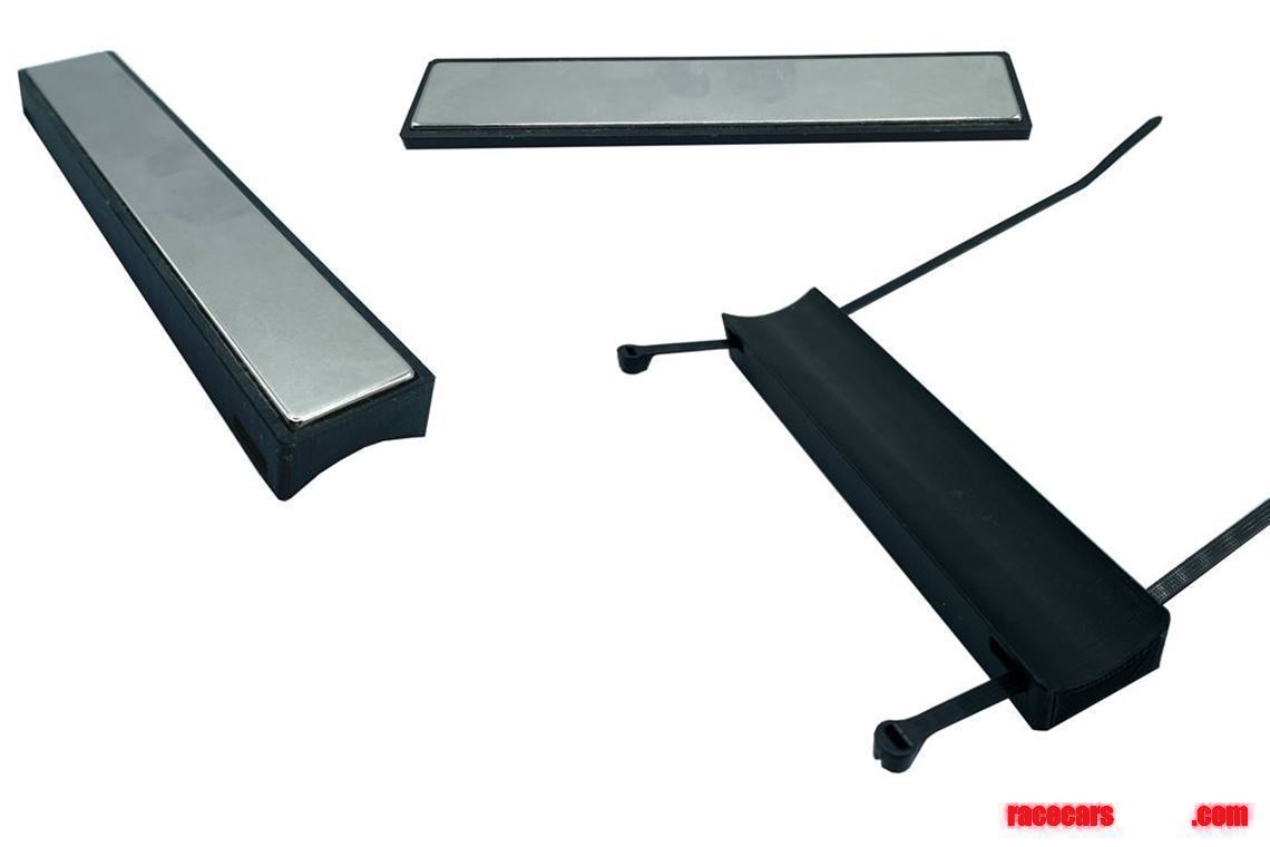 strong-roof-magnets-to-hold-back-seatbelts