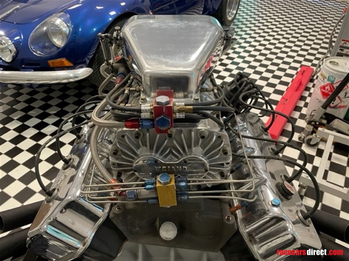 keith-black-funny-car-engine