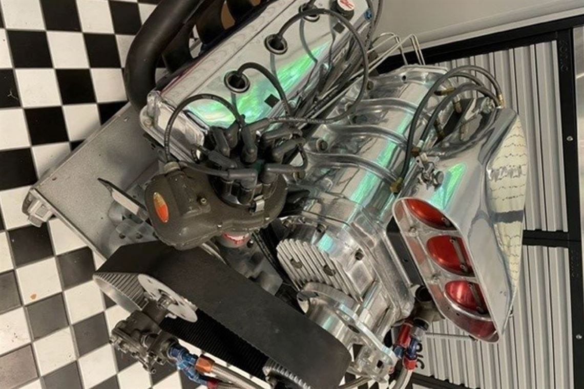 keith-black-funny-car-engine