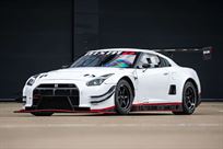 2014-nissan-r35-gt-r-8a01