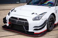 2014-nissan-r35-gt-r-8a01