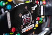 2014-nissan-r35-gt-r-8a01