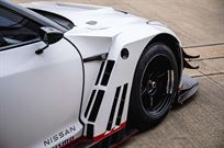 2014-nissan-r35-gt-r-8a01