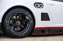 2014-nissan-r35-gt-r-8a01
