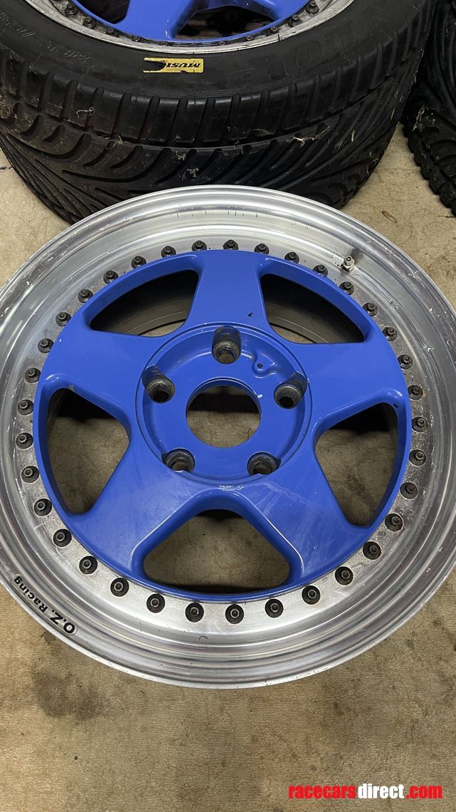 set-porsche-oz-racing-futura-forged-3-piece