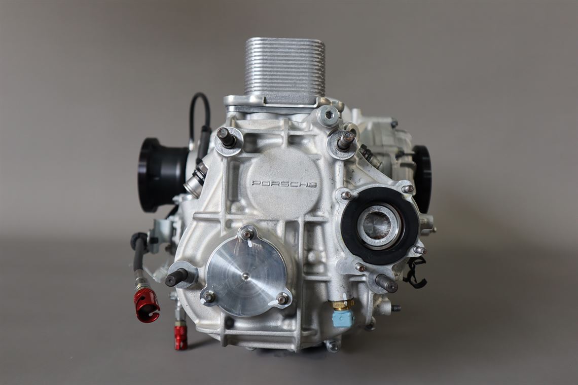 porsche-9912-gt3r-gearbox