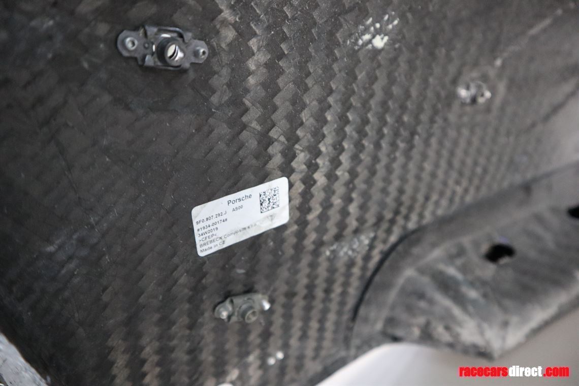 porsche-9912-gt3r-front-bumper