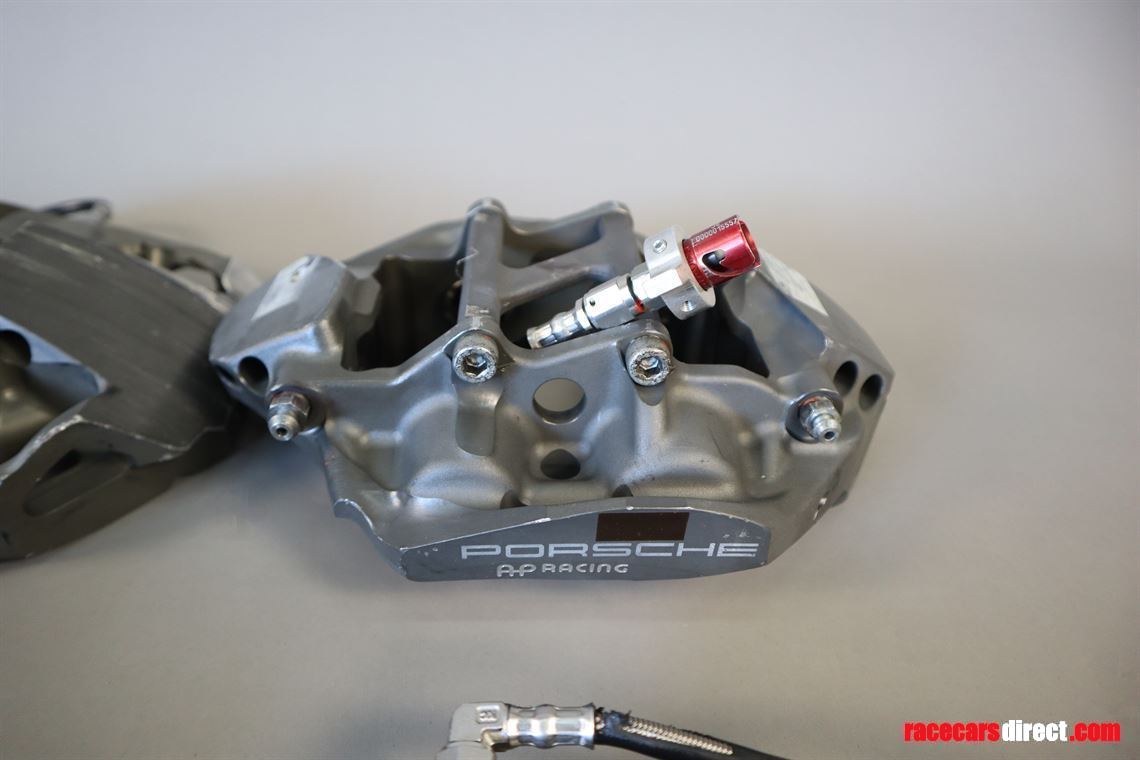porsche-9912-gt3r-brake-calipers