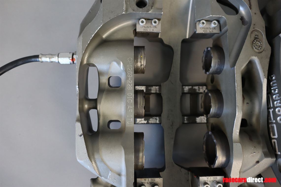 porsche-9912-gt3r-brake-calipers