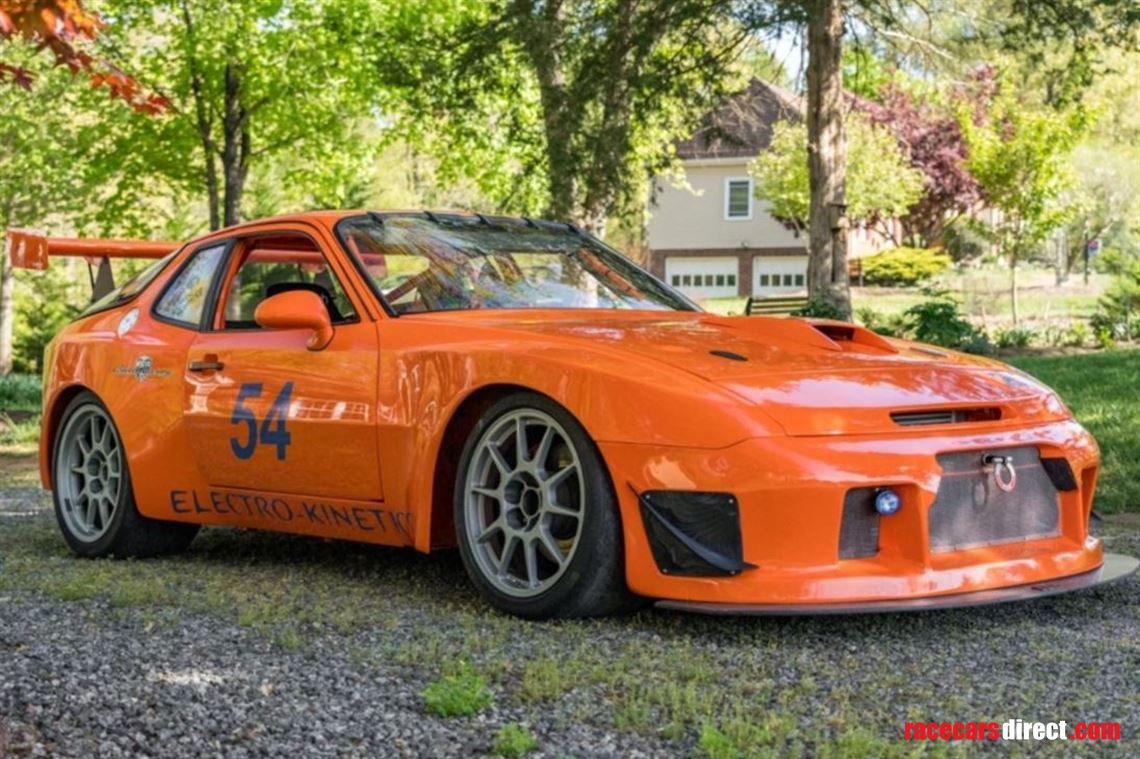 1986-porsche-944-turbo-race-car-like-new
