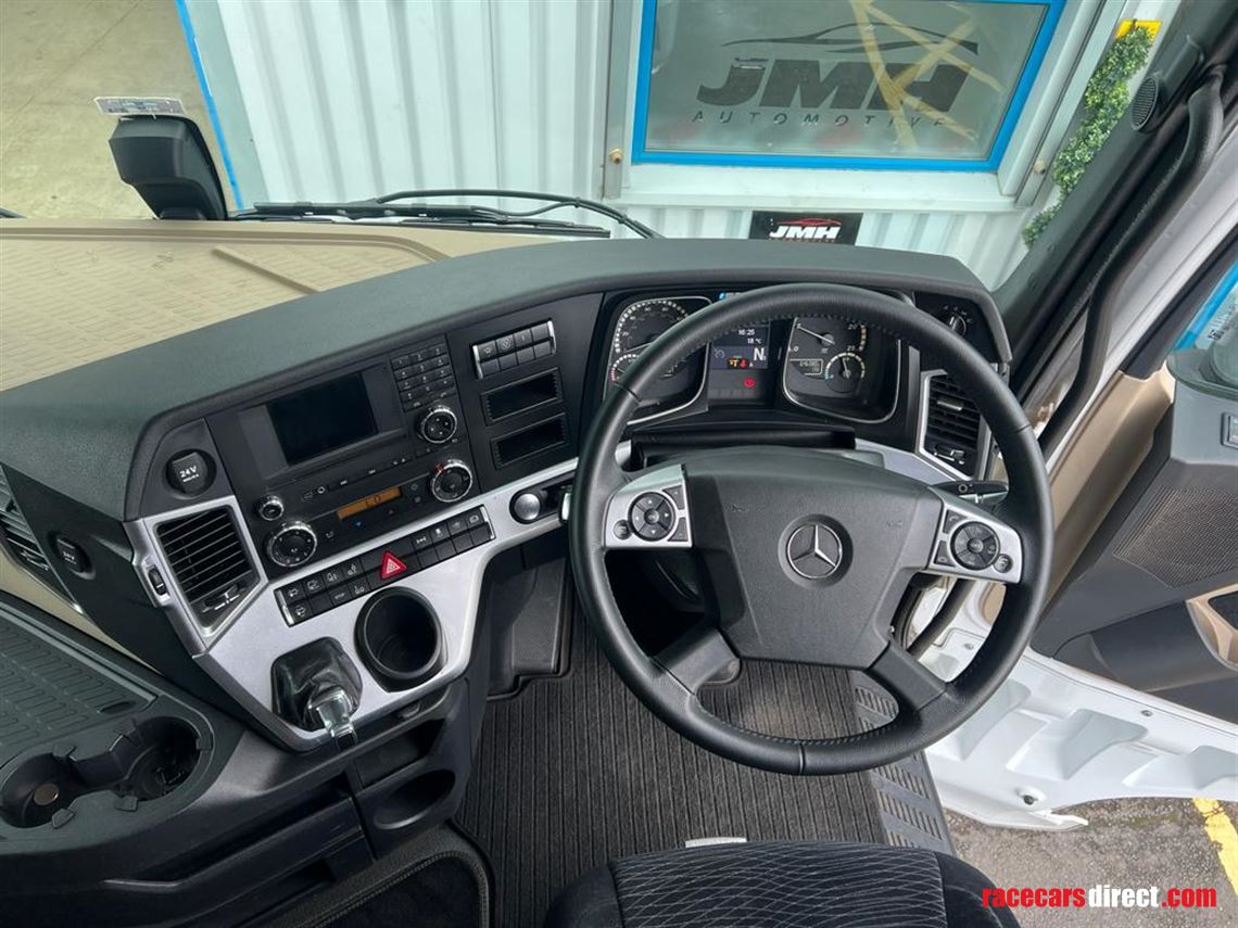 mercedes-actros-2551-giga-space-style-line