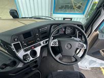 mercedes-actros-2551-giga-space-style-line
