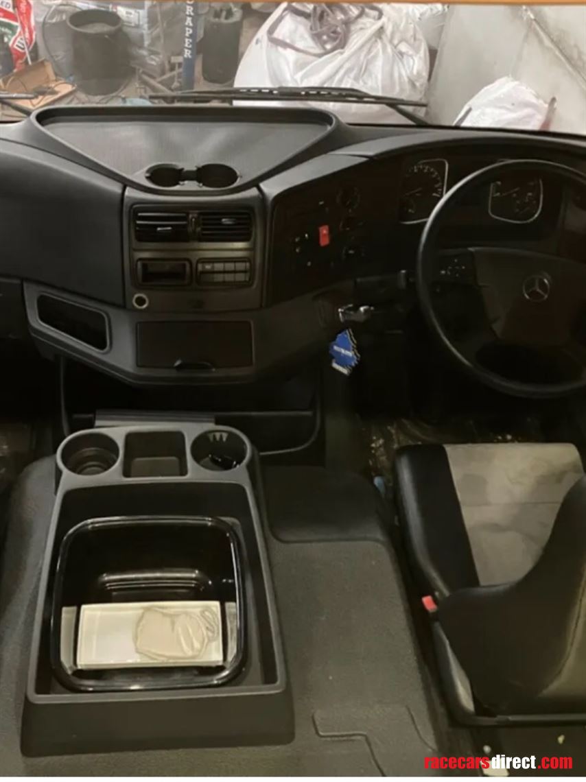 rs-evolution-2015-mercedes-atego-823-16200-mi