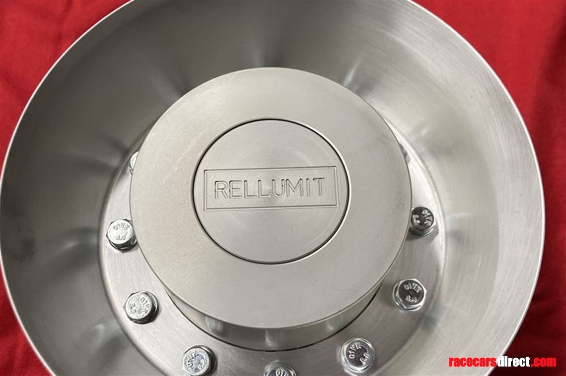 porsche-fia-dry-brake-fuel-heads