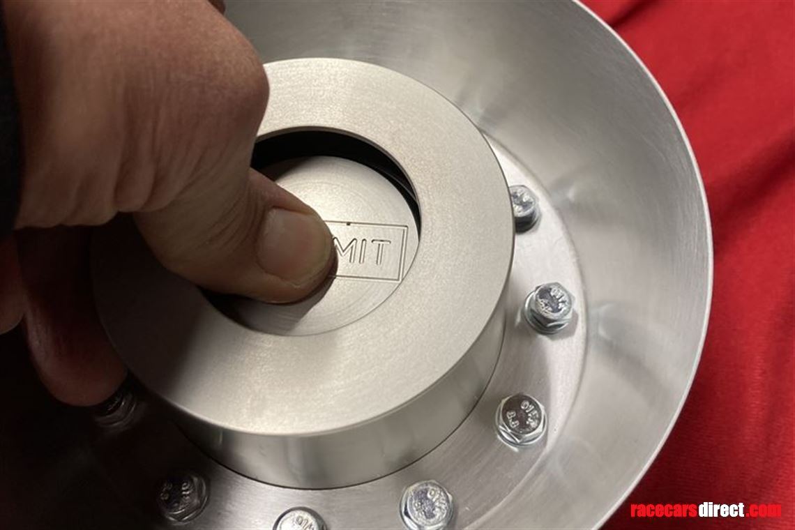 porsche-fia-dry-brake-fuel-heads