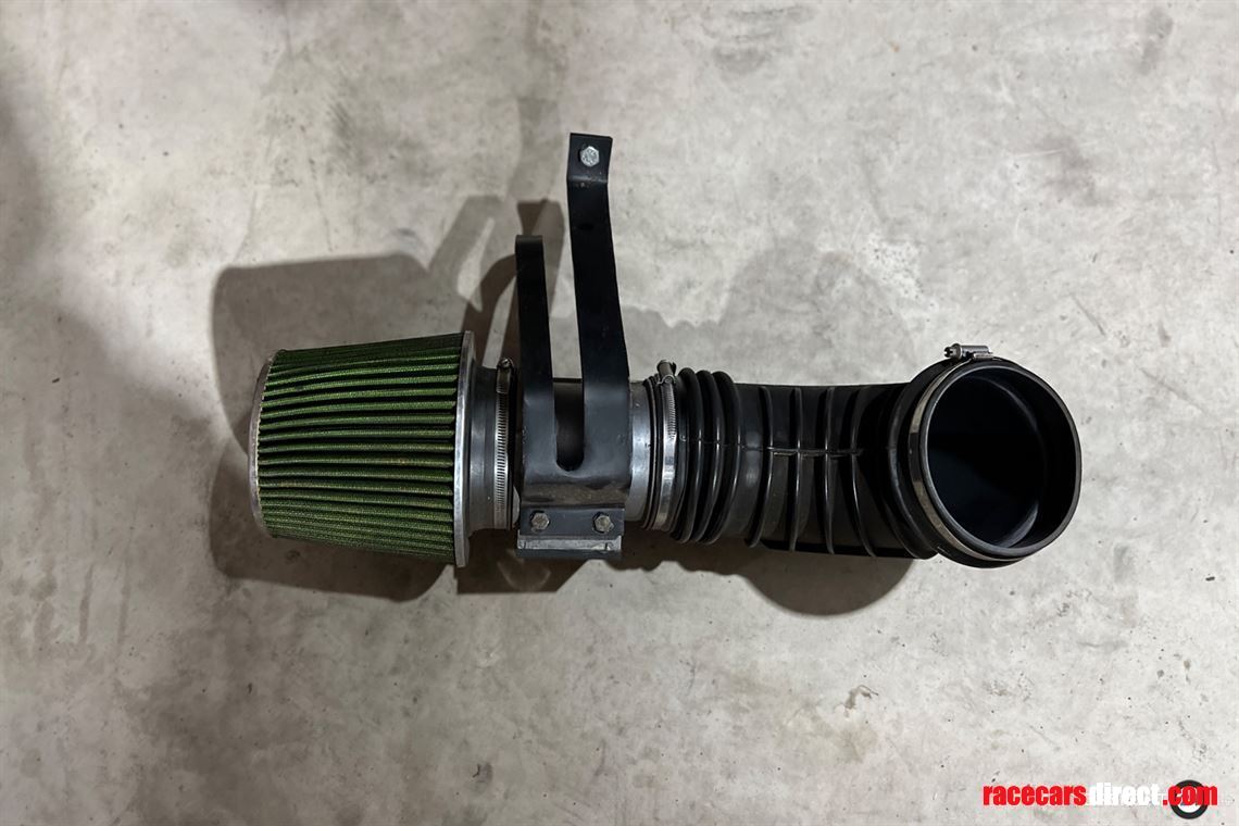 bmw-m5-s38-36l-engine