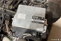 bmw-m5-s38-36l-engine