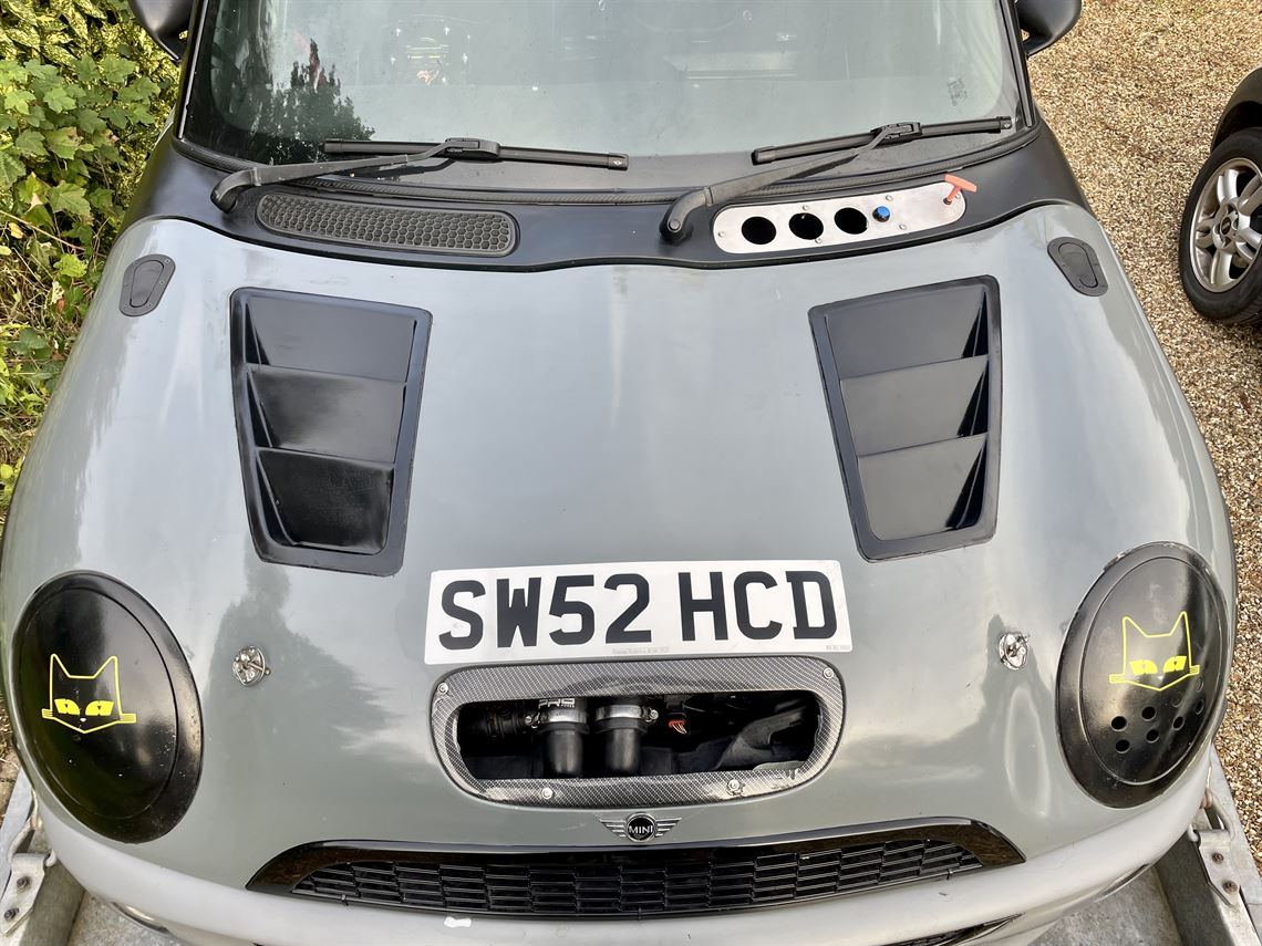 reduced-mini-cooper-s-race-car