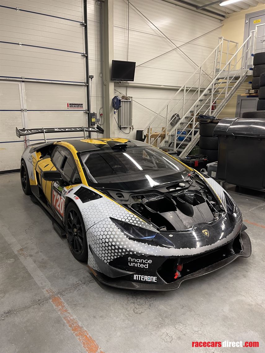 lamborghini-super-trofeo-part-evo1