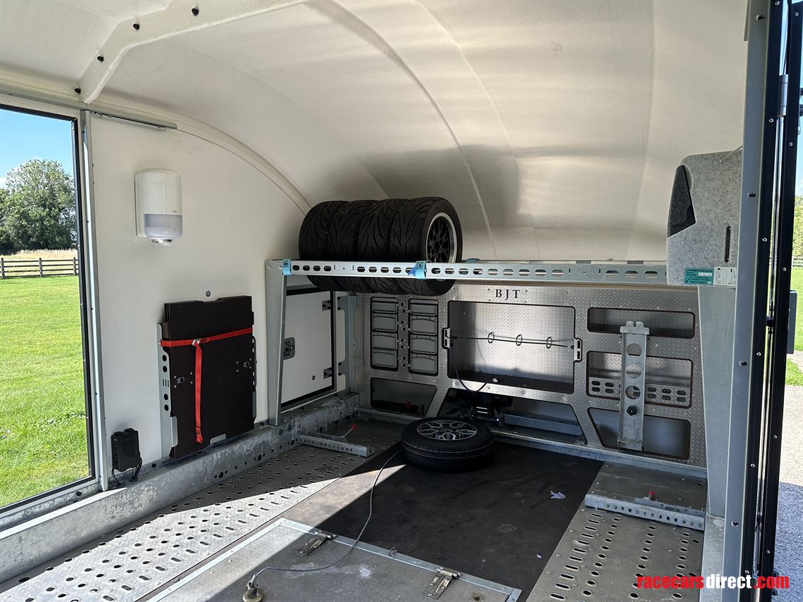 brian-james-t5-race-transporter