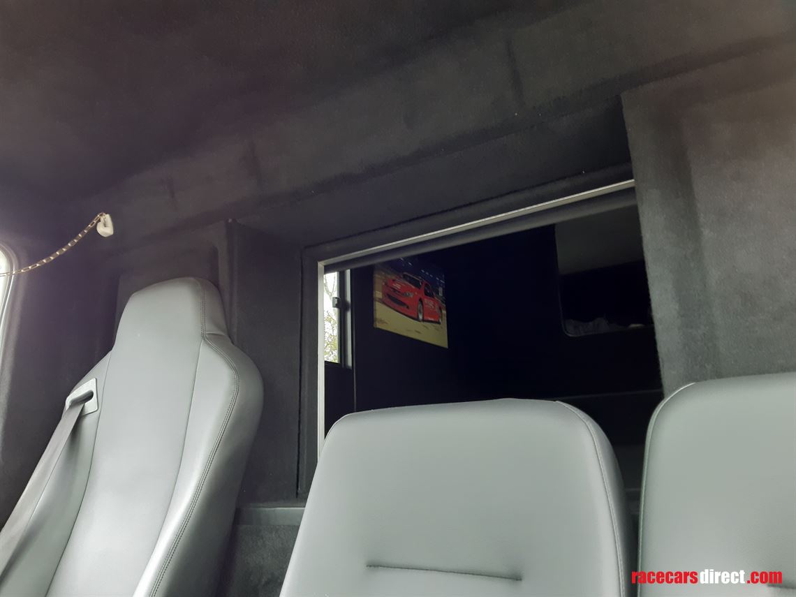 iveco-eurocargo-motorhome-race-car-transporte