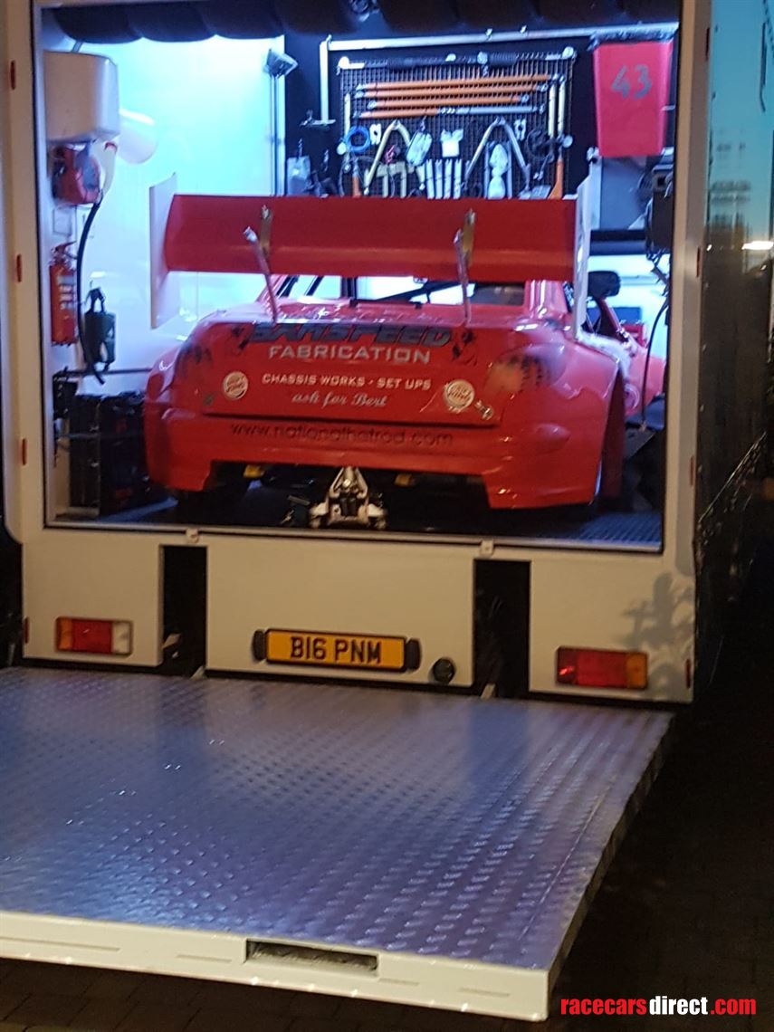 iveco-eurocargo-motorhome-race-car-transporte