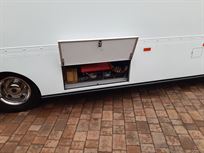 iveco-eurocargo-motorhome-race-car-transporte