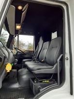 iveco-eurocargo-motorhome-race-car-transporte