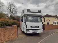 iveco-eurocargo-motorhome-race-car-transporte