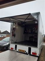 iveco-eurocargo-motorhome-race-car-transporte